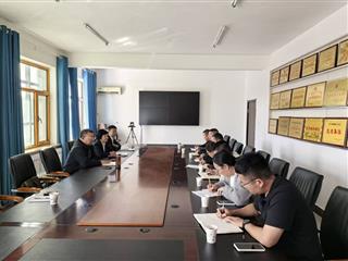 吴青海一行到巴雅尔吐…